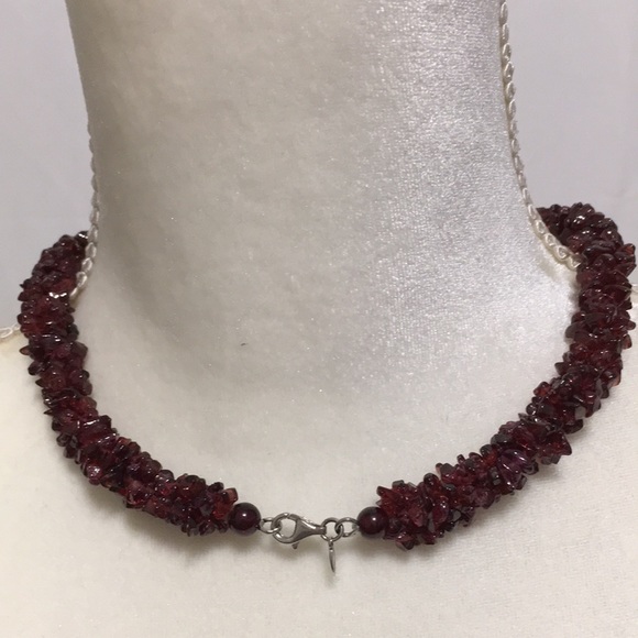 GEMS EN VOGUE GARNET ROUND NECKLACE - Picture 2 of 8